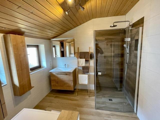 Kleines Haeuschen Mit Bergblick Apartamento Eschenlohe Exterior foto
